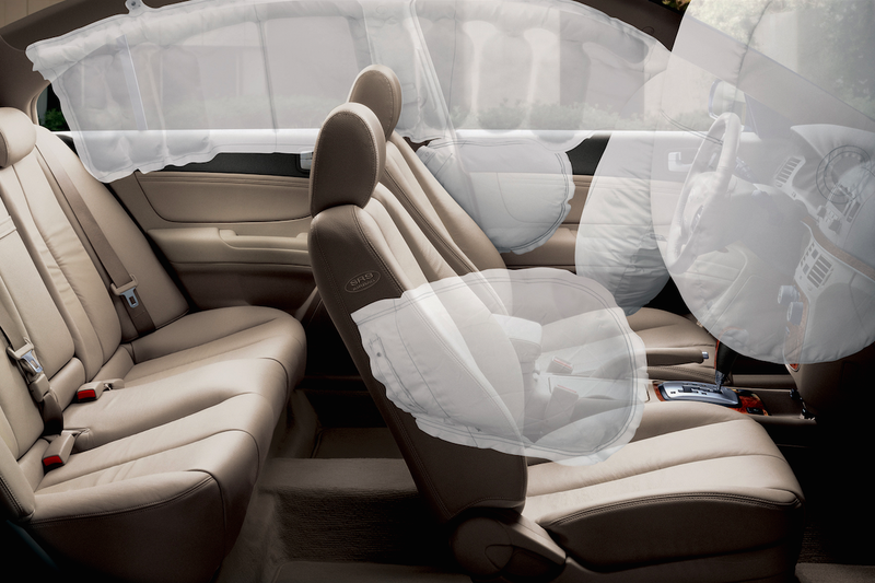 Illustration for article titled The Fifth-Generation Hyundai Sonata Is Still A Handsome Car